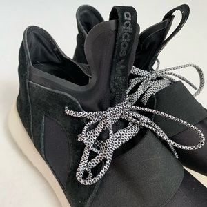 🖤⭐️Adidas Black Tubular High Tongue⭐️🖤
